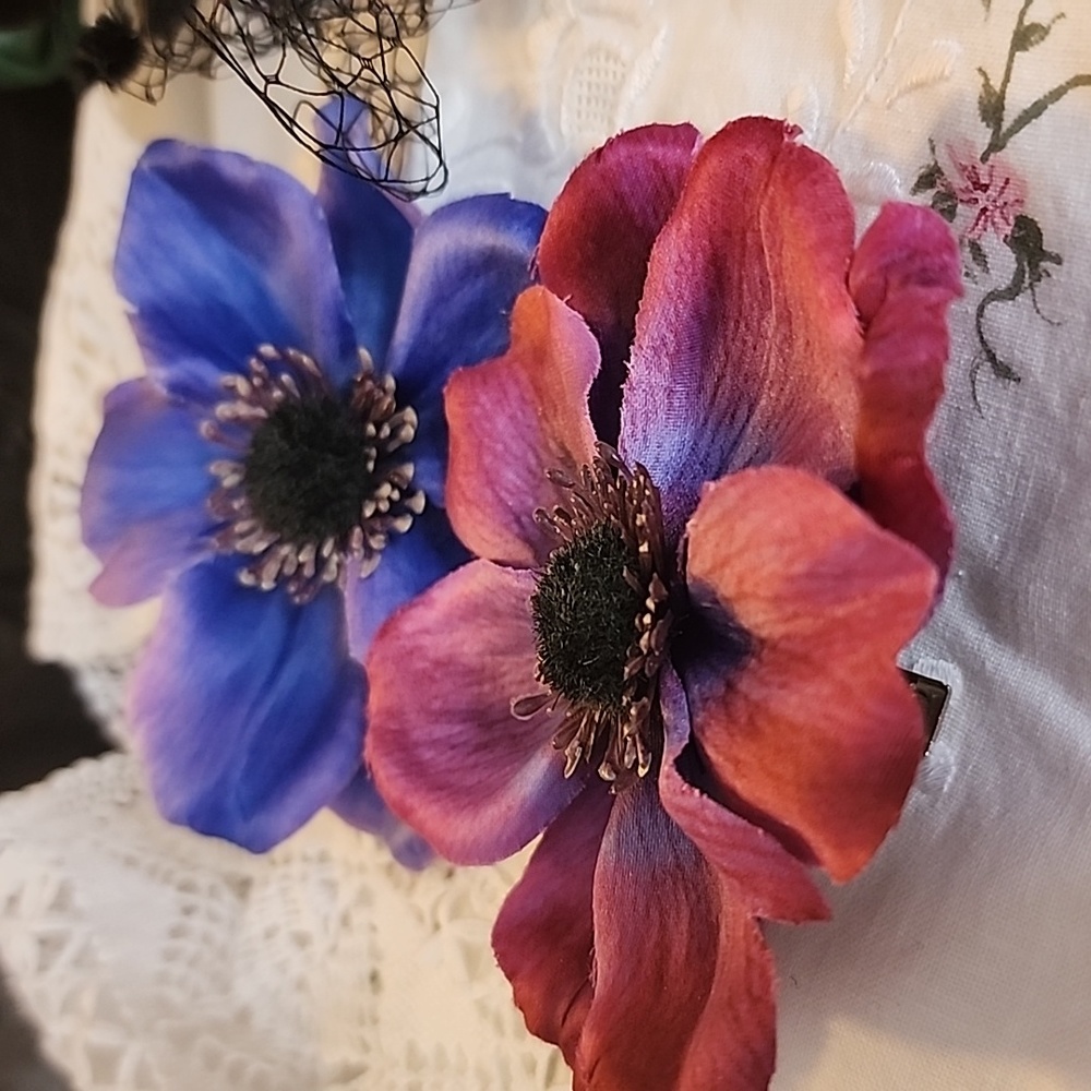 14 fabric hair flowers with clips